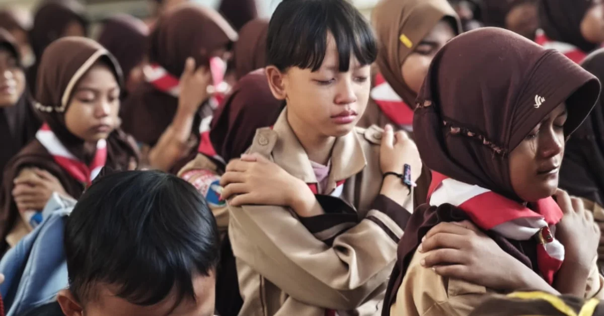 Lewat Pohon Cerita, KKN 270 Sangha Abhipraya Ajak Siswa SDN Mekar Jaya Berani Bicara soal Bullying