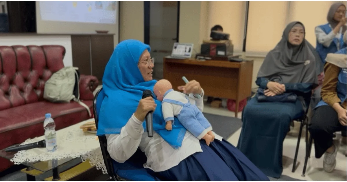 KKN 123 AKSAVARA UIN Jakarta Gelar Seminar Kesehatan tentang Gizi Seimbang bagi Ibu dan Anak
