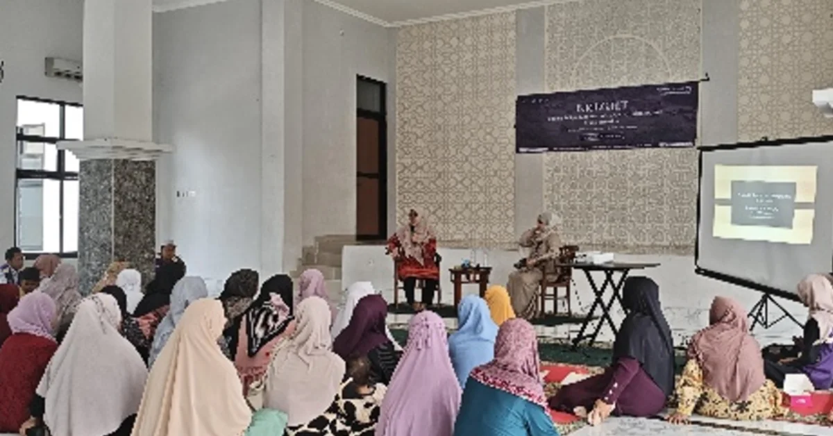 KKN 122 Abyudaya Gelar Seminar Sakinah, Bekali Orang Tua Hadapi Tantangan Pengasuhan di Era Digital