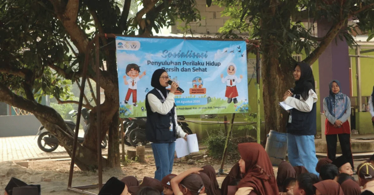 Tanamkan PHBS Sejak Dini, KKN 281 Arkaprana Edukasi Siswa MI Hidayatus Shibyan