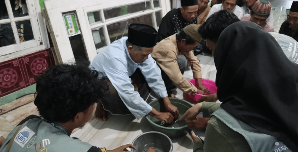 KKN Pangreksa 164 UIN Jakarta Gelar Workshop Biosaka, Kenalkan Pertanian Ramah Lingkungan kepada Petani Desa Cimande