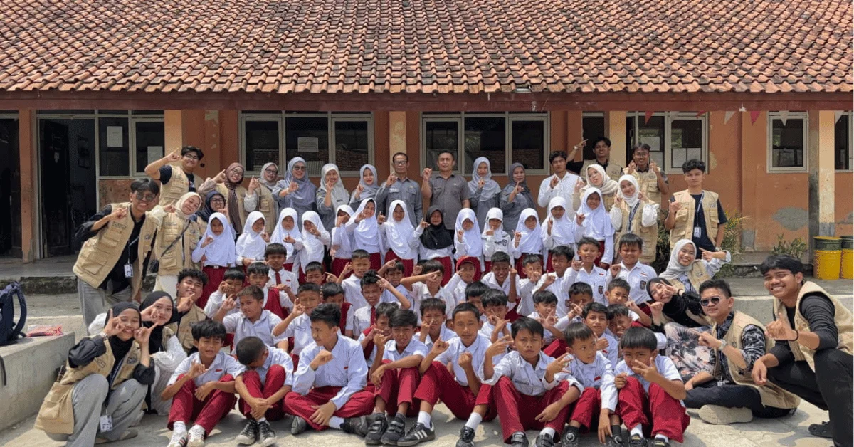 KKN 147 Arunera UIN Jakarta Edukasi Siswa SDN 05 Cibitung Kulon tentang Lingkungan dan Pemilahan Sampah