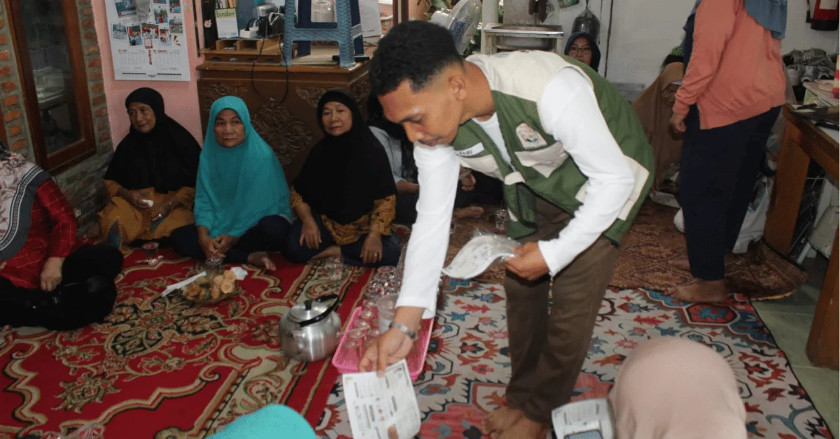 KKN 112 Wirananta UIN Jakarta Edukasi Ibu-Ibu Rempoa Olah Limbah Organik melalui Eco Enzyme