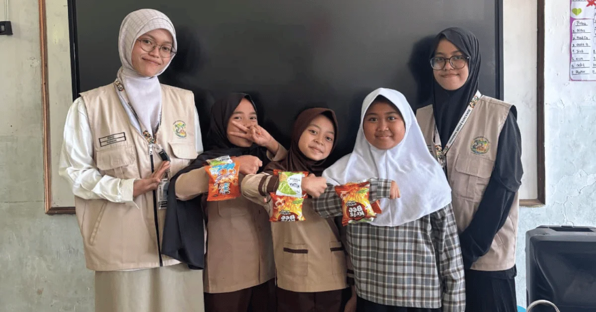 KKN Mantra 221 Gelar Kelas Privat untuk Tingkatkan Kemampuan Matematika dan Bahasa Inggris Siswa