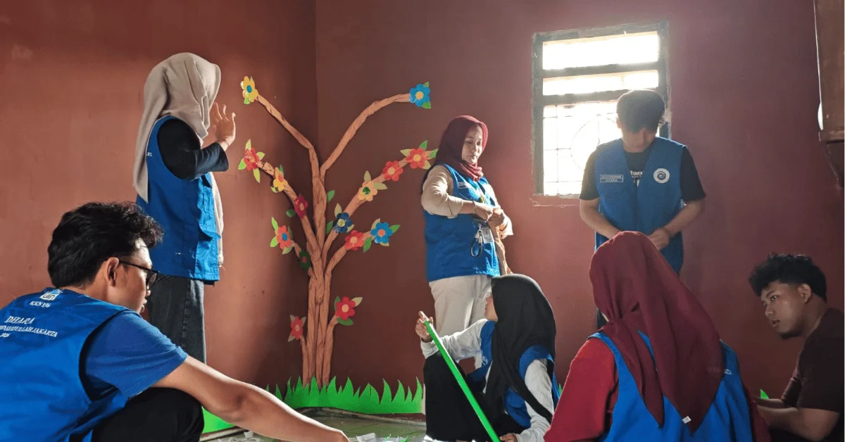 KKN 196 Dhara UIN Jakarta Renovasi Pojok Baca SD Muhammadiyah 58 Parung, Dorong Minat Baca Siswa