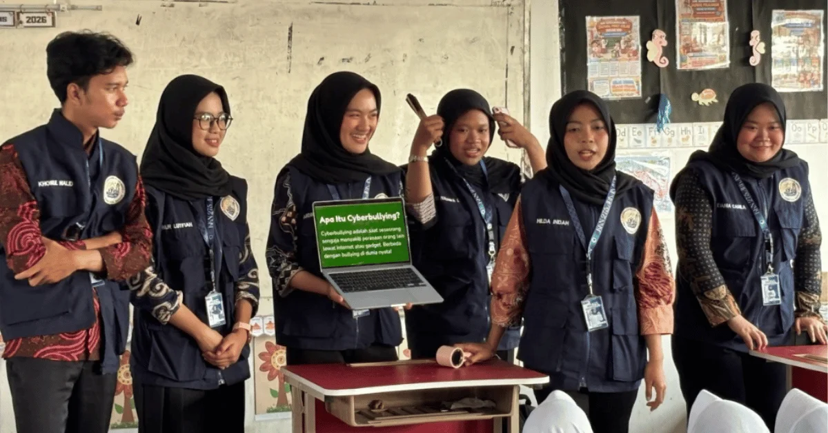 KKN Arkanawasena 275 UIN Jakarta Edukasi Cyberbullying kepada Siswa SDN 1 Serdang Kulon