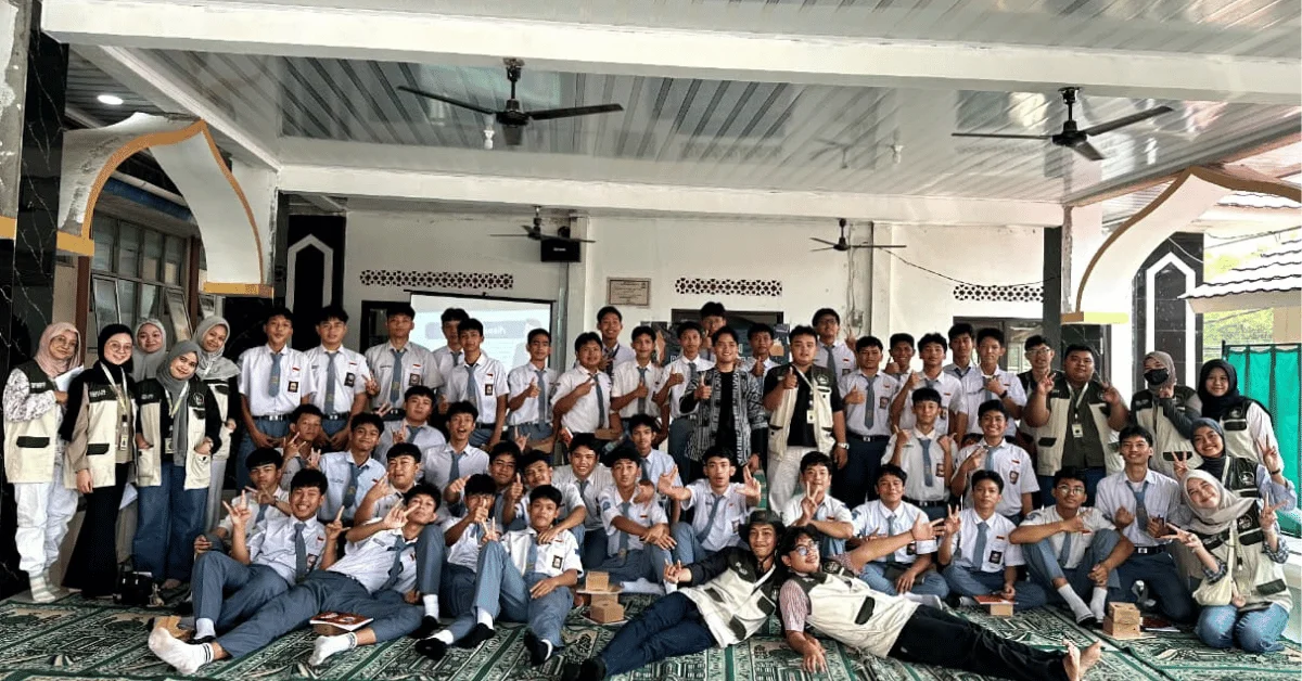 KKN 175 UIN Jakarta Edukasi Pelajar SMAN 1 Gunung Sindur tentang Bahaya Pergaulan Bebas