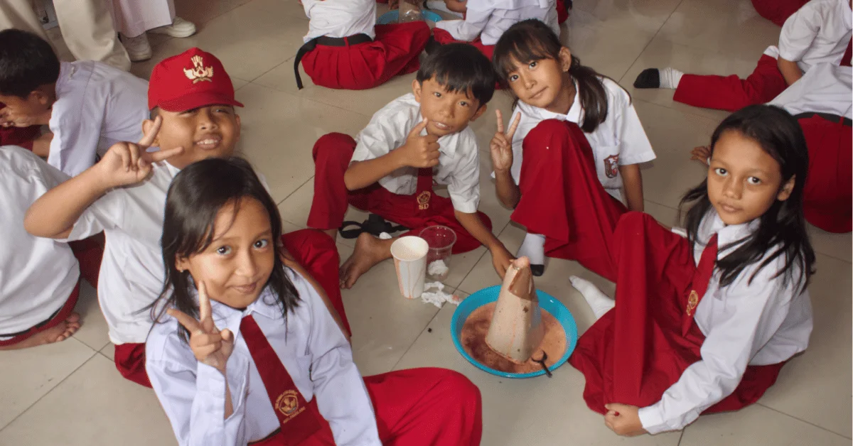 Kenalkan Sains Sejak Dini, KKN 108 Satyagrama UIN Jakarta Gelar Saintis Cilik di UPTD SDN Pamulang Barat