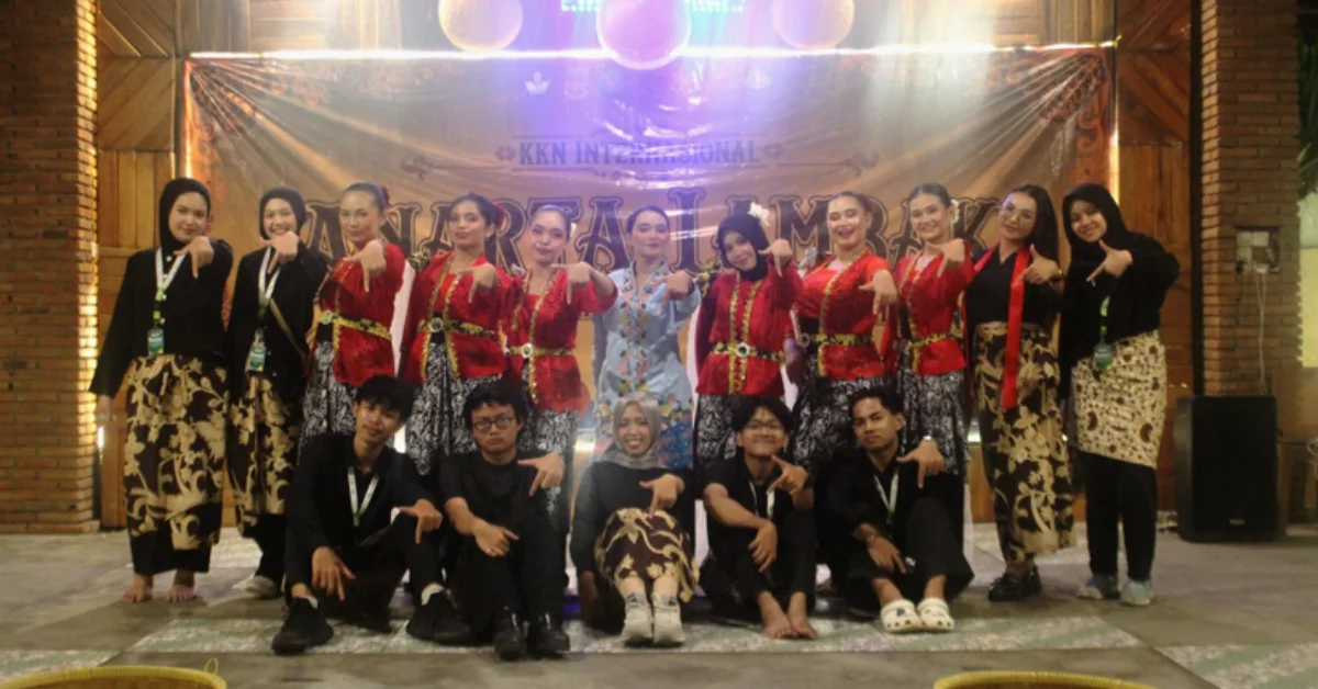 Kolaborasi Lintas Negara, KKN Internasional Kelompok 7 Lestarikan Budaya Pangandaran